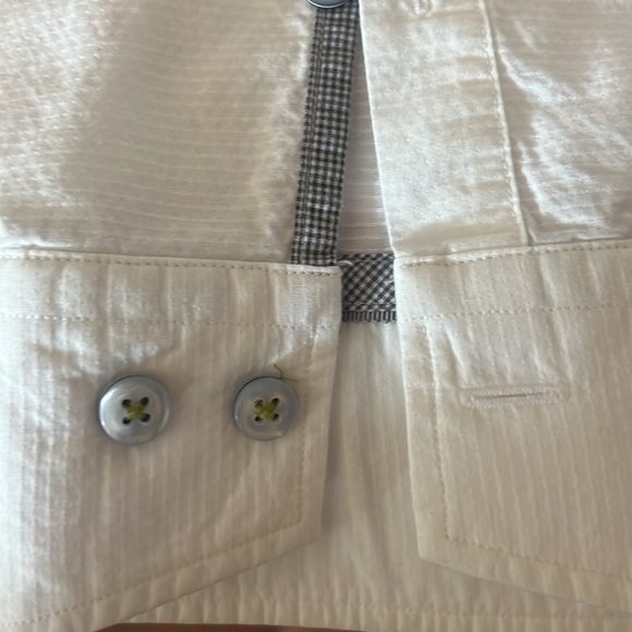White 100% cotton Tommy Bahama button down - Picture 6 of 7
